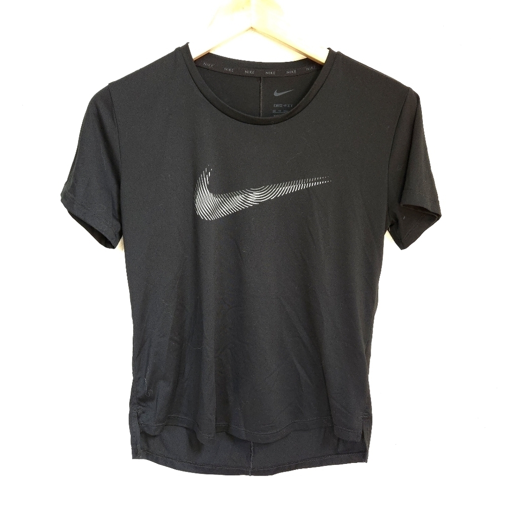 Nike | Womens Black T-Shirt with Logo Dri Fit